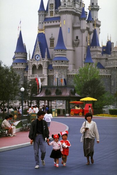 東京ディズニー、運営がやたら推してくる高額プラン「バケパ」は誰が買っているのか【夏休み前必見!】