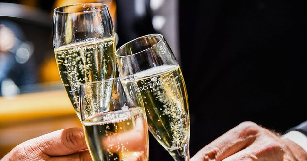 【フランス流のパーティールール】なぜフランス人はあんなに飲んでいるのに酔っ払わないのか？