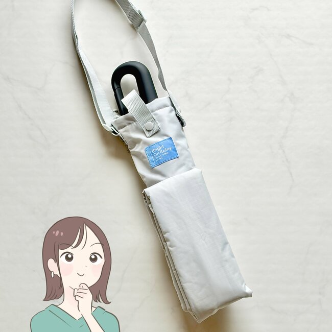 「ずっと欲しかった」「やっと購入できました！」3COINSの“天才レイングッズ”傘ビショビショ問題が解決した！「以前販売された際に即完売」「本当に便利です」