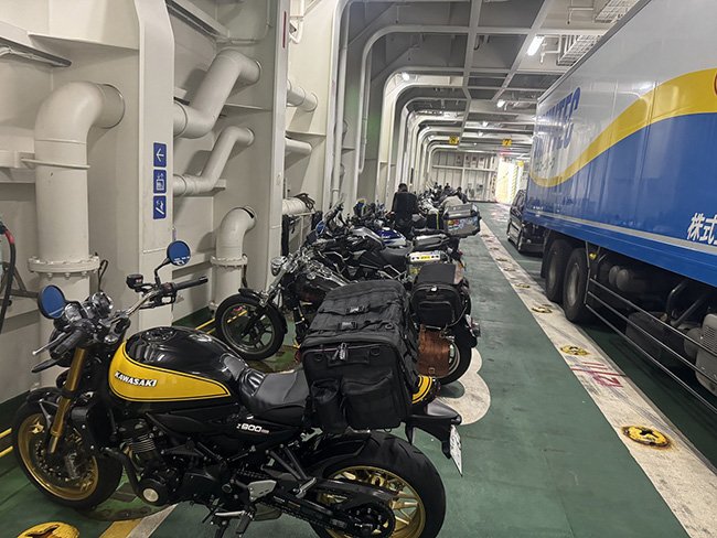 さすがは連休初日。当日は60台ものバイクが乗っていたそうです　Photo by F.Y.
