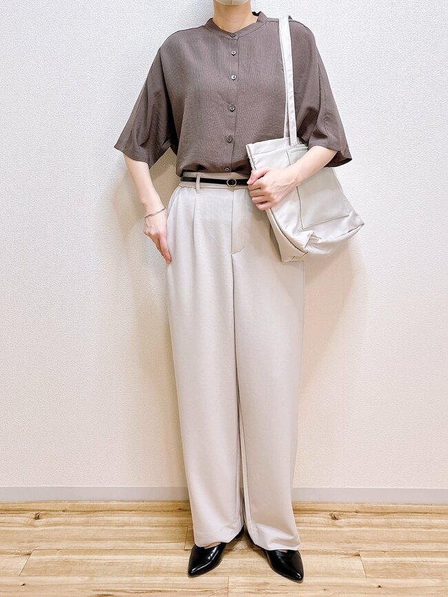 「夏服すべてこのシリーズにしたい」「すごく涼しくて着やすい」無印良品の“ふんわりブラウス”さらさらな着心地がやみつきになる！「ゆったりだけどスッキリ着られる」《購入レビュー》