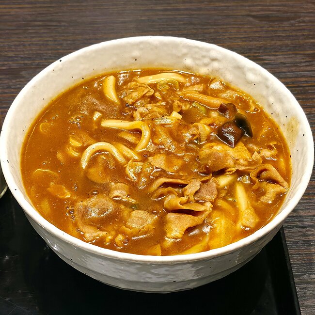 「完成度がレベチ」「止まらんぞ。うますぎ」ココイチの“まんぷくメニュー”が絶品すぎる！「想像の1.5倍くらいあってビビりました」「大変良かった」《実食レビュー》