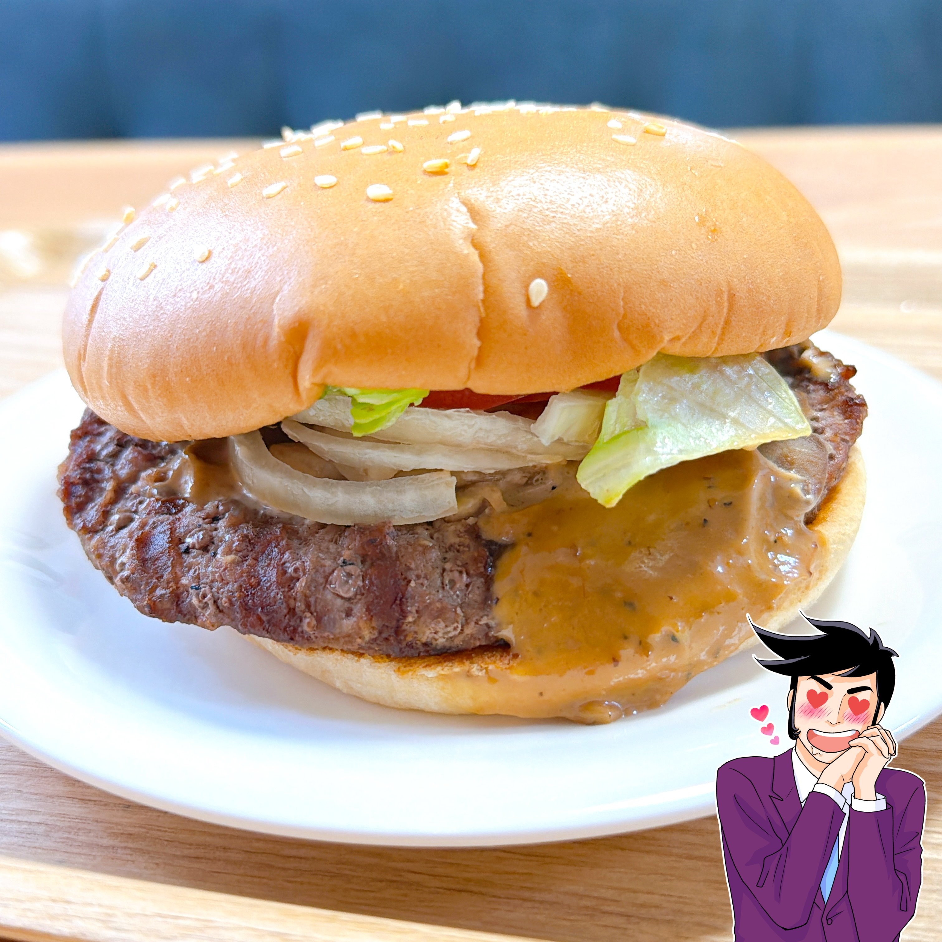 「美味しすぎて100個食べたい」バーガーキングの“豪快すぎる限定バーガー”が絶賛の嵐！「1番うまいやつ」「一生やってくれませんか？」《実食レビュー》