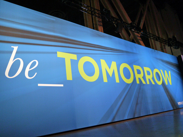 クラウド同士がつながり<br />ビジネスはさらに拡張する<br />――「VMworld 2016」現地レポート