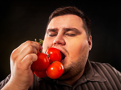 トマト2個で肺機能を守る、前喫煙者でも効果あり