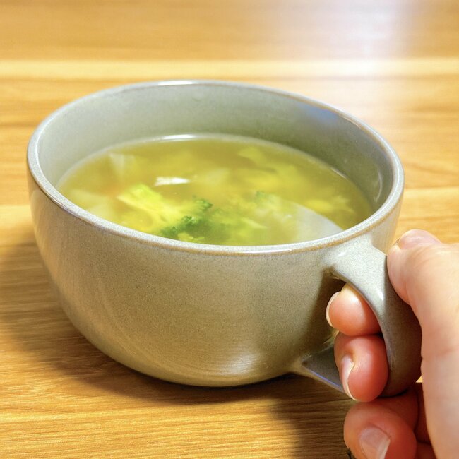 「全色揃えました」無印良品の“純喫茶みたいなカップ”レトロ感がたまらない!「ものすっごく可愛い」「コーヒーがいつもより美味しい」《購入レビュー》