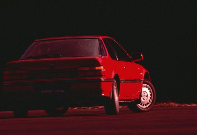 美しさだけでなく最新技術でも若者を魅了した3代目プレリュード