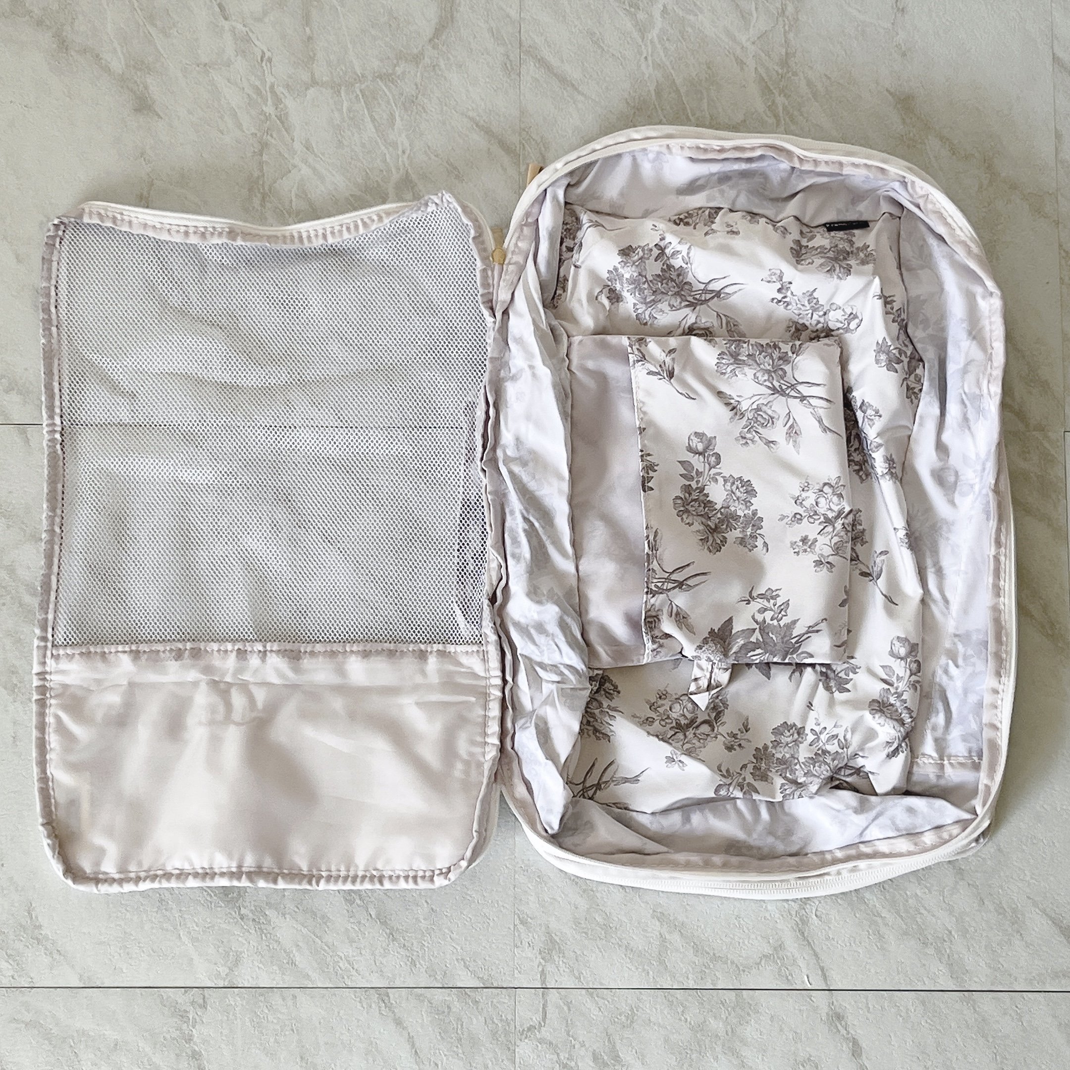 旅行カバンがスッキリした…！フランフランの“圧縮できるバッグ”2泊3日分の服がコンパクトにまとまるの！「荷物がかさばらない」「可愛くてテンションが上がる」