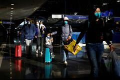 中国人「リベンジ旅行」、観光業回復のカギに