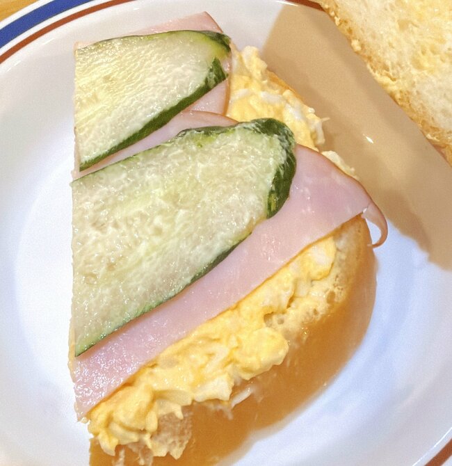 「写真詐欺すぎるー！」「なかなかのボリューム」コメダ珈琲の“よくばりミニセット”が全然ミニじゃなかった…！「休日コメダランチはいつもこれ」【実食レビュー】