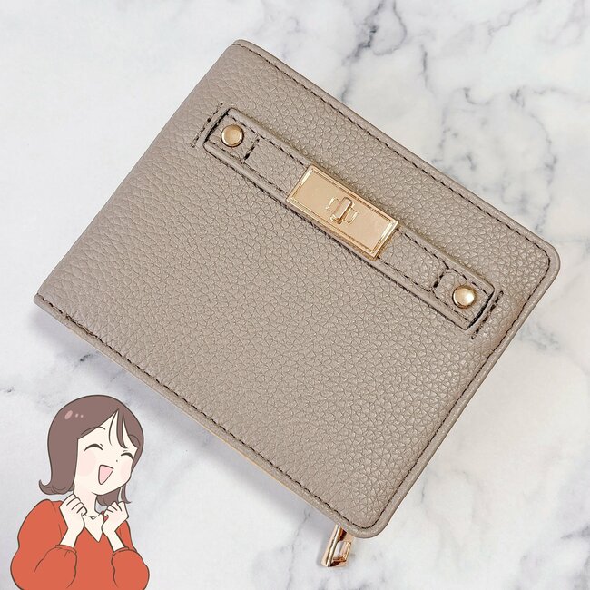 小銭が取りやすくて感動…!ハニーズの“コンパクトな財布”お会計がスムーズになった!「ぜーんぶ収まります」「これからも愛用します」《購入レビュー》