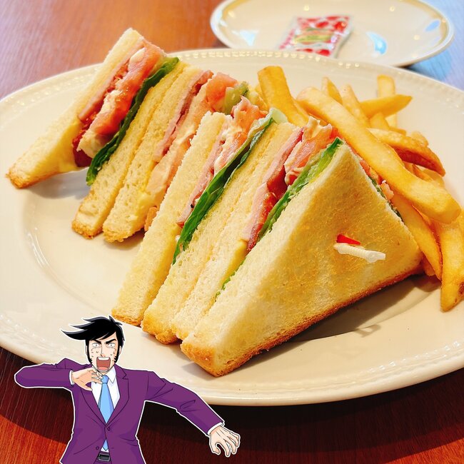 「子どもの頃からずっと好き」ロイヤルホストの“てんこ盛りサンド”お肉が3種類入りで贅沢すぎる！「具がボリューミーでおいしかった」「かなりお腹いっぱいになる」