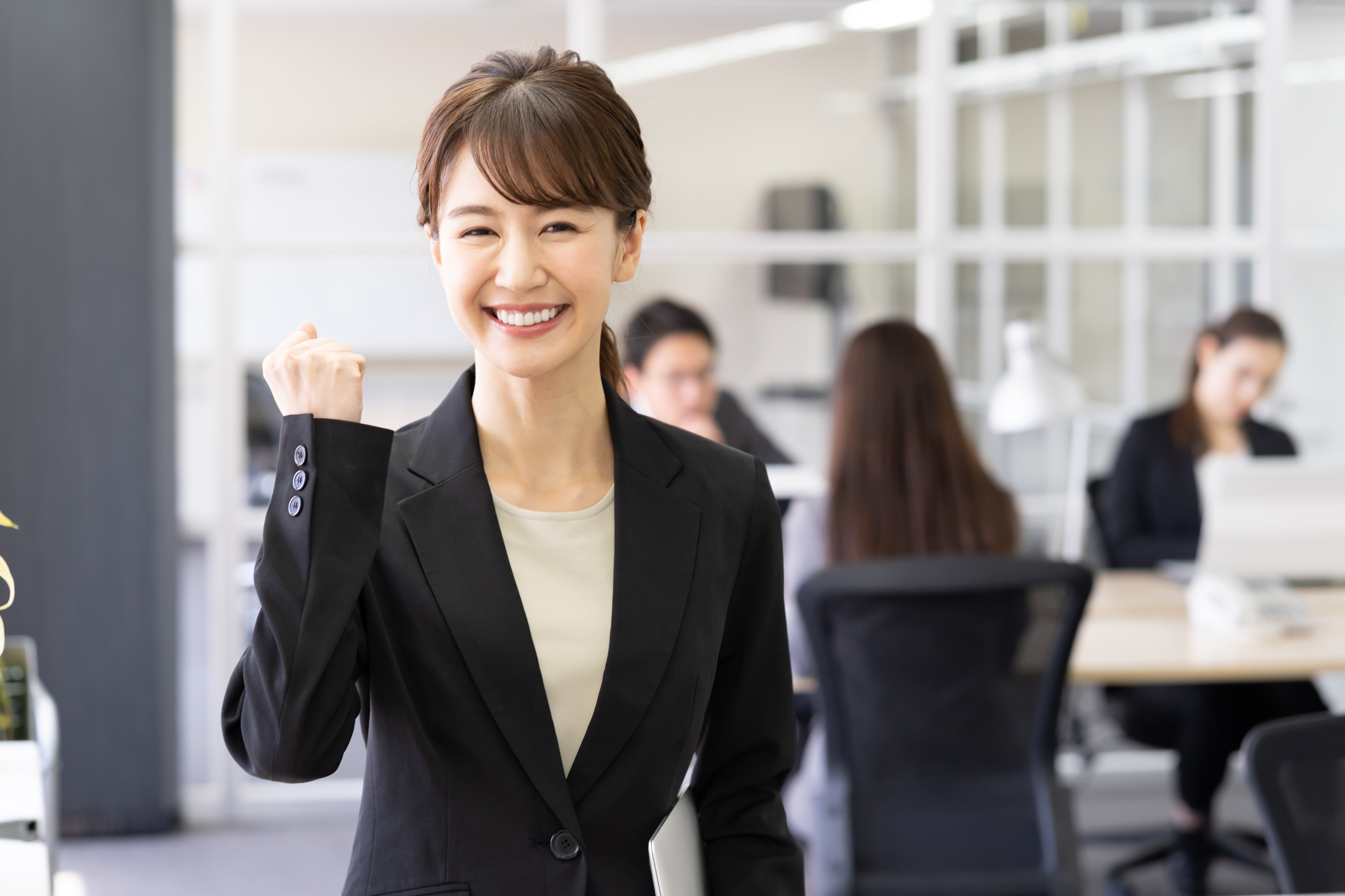 職場の士気を上げる上司、下げる上司「言葉づかいの決定的な差」