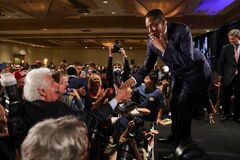 米加州知事のリコール不成立、共和党には警告