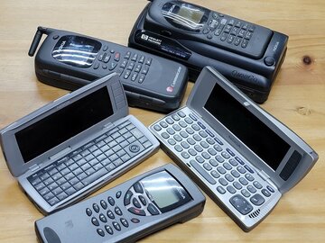 今も昔もキーボード！ ノキアいにしえのQWERTYキーボードスマホを引っ張り出した