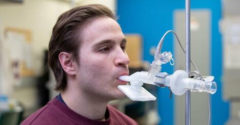 コロナ終止符の切り札は「吸入型ワクチン」、専門家が開発に期待する理由