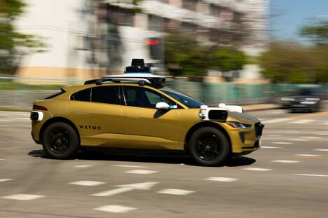 自動運転車めぐる熱狂、今度こそ本物か