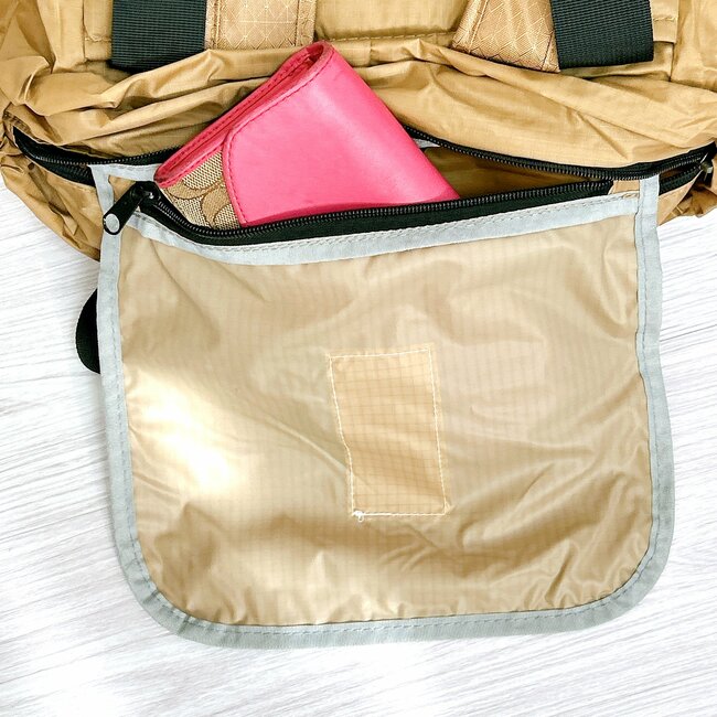 「3個目リピ買い」「文句なしのお品」ワークマンの“大容量バッグ”1泊分の荷物が入るし、2WAYで使えて楽ちん！「重たさを感じません」