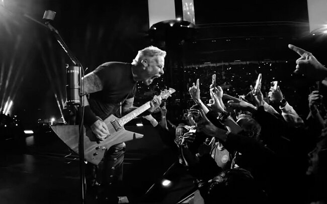 ブラッドピット主演映画「F1」、メタリカ&U2のライブを、自宅でIMAX以上の臨場感で体験する方法とは
