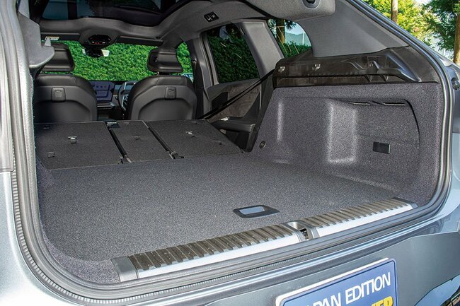 BMW iX3荷室