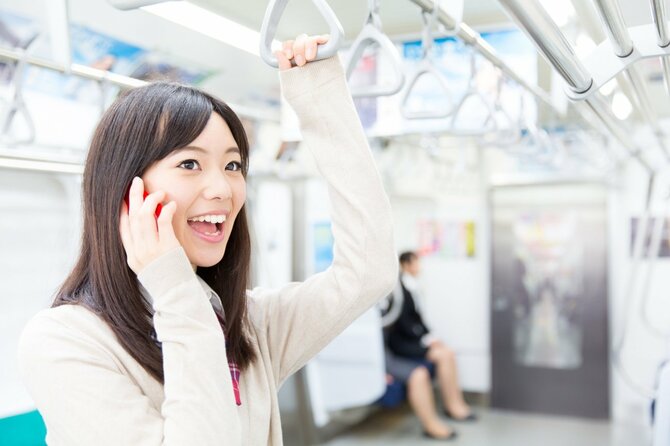 職場の出世しない人が「電車の中」でうっかり話してしまっている決定的な1つの話題