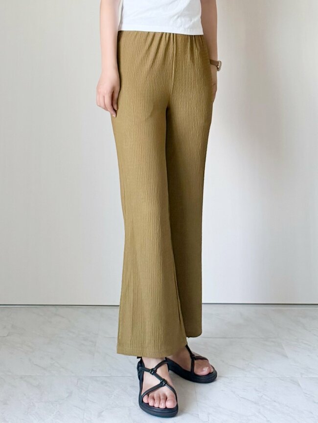 【しまむら】しめつけ感ゼロで楽ちん！1089円の「ビヨーンと伸びるパンツ」脚がすらっと見えて最高《購入レビュー》