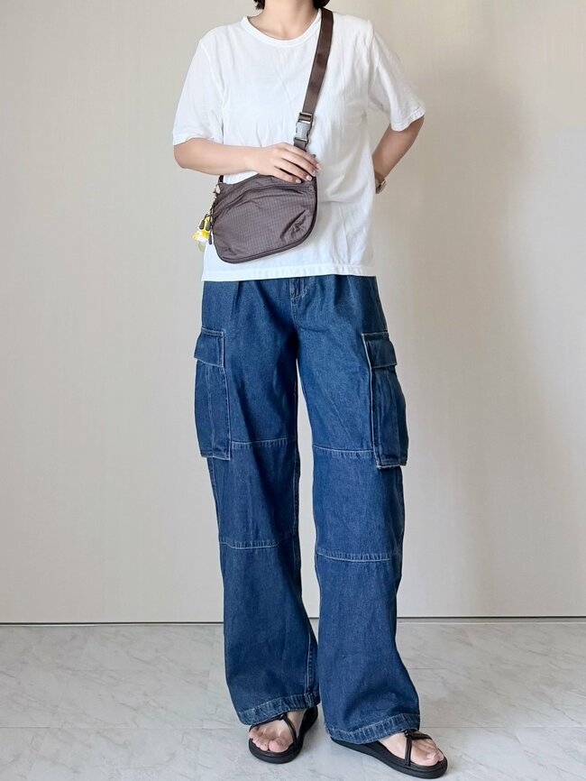 「めちゃくちゃ良い！」「なんでも合わせやすい」GUの“着回しワイドパンツ”が超オシャレ…「落ち感がいい雰囲気」「ルーズなシルエットがお気に入り」《購入レビュー》