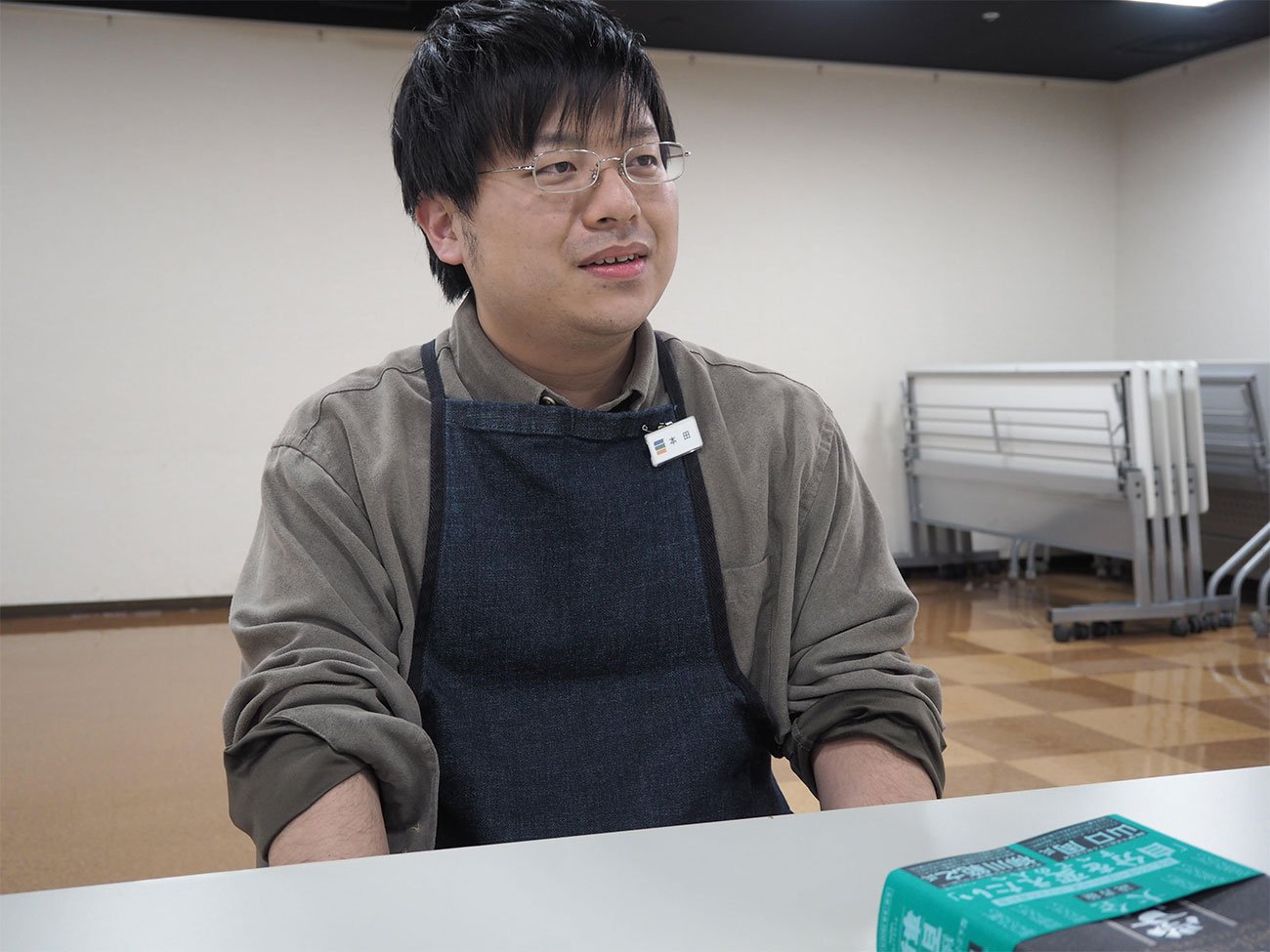 書店員が語る「788ページ、3000円超え」の分厚い本が飛ぶように売れる理由