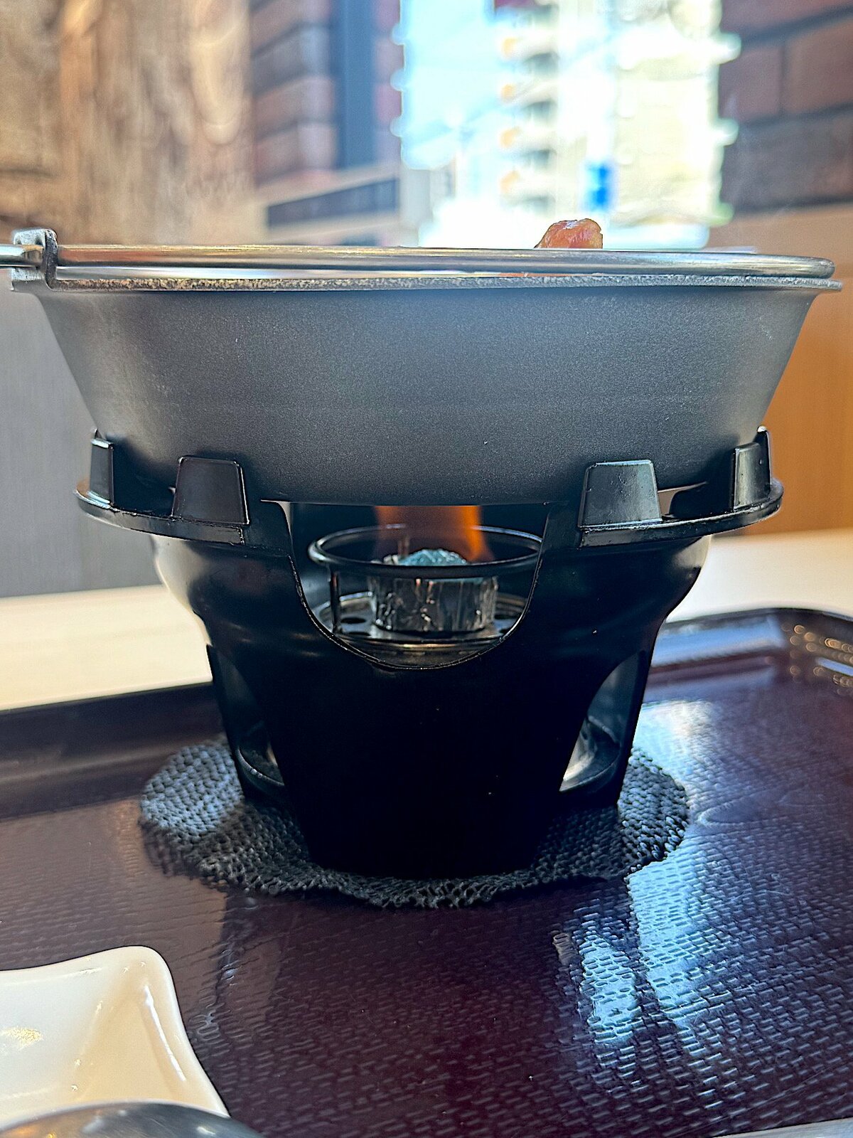 「最後まで熱々で旨い!」すき家の“キャンプ飯みたいなメニュー”にスプーンが止まらない!「もう通常メニューにして」「クセになる美味しさ」