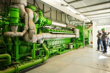 データセンター向け電力供給、小型エンジンメーカーに勢い