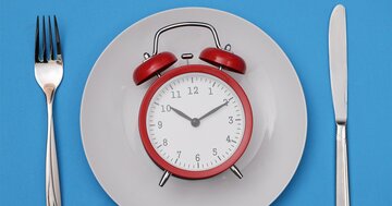 日12時間未満の「時間制限食」で、糖尿病や心臓病のリスクが低下する