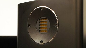 ELACのCARINA BS243.4で「Song for LISTNERS」を聴く