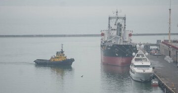 ホルムズ海峡再開、「軍事的圧倒」が鍵 ウクライナが米の教訓に