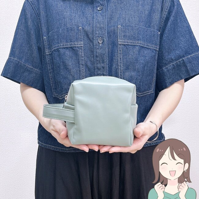 通院セットがまるっと入った！3COINSの「ガバッとひらくミニバッグ」ころんとしたフォルムが可愛い！《購入レビュー》