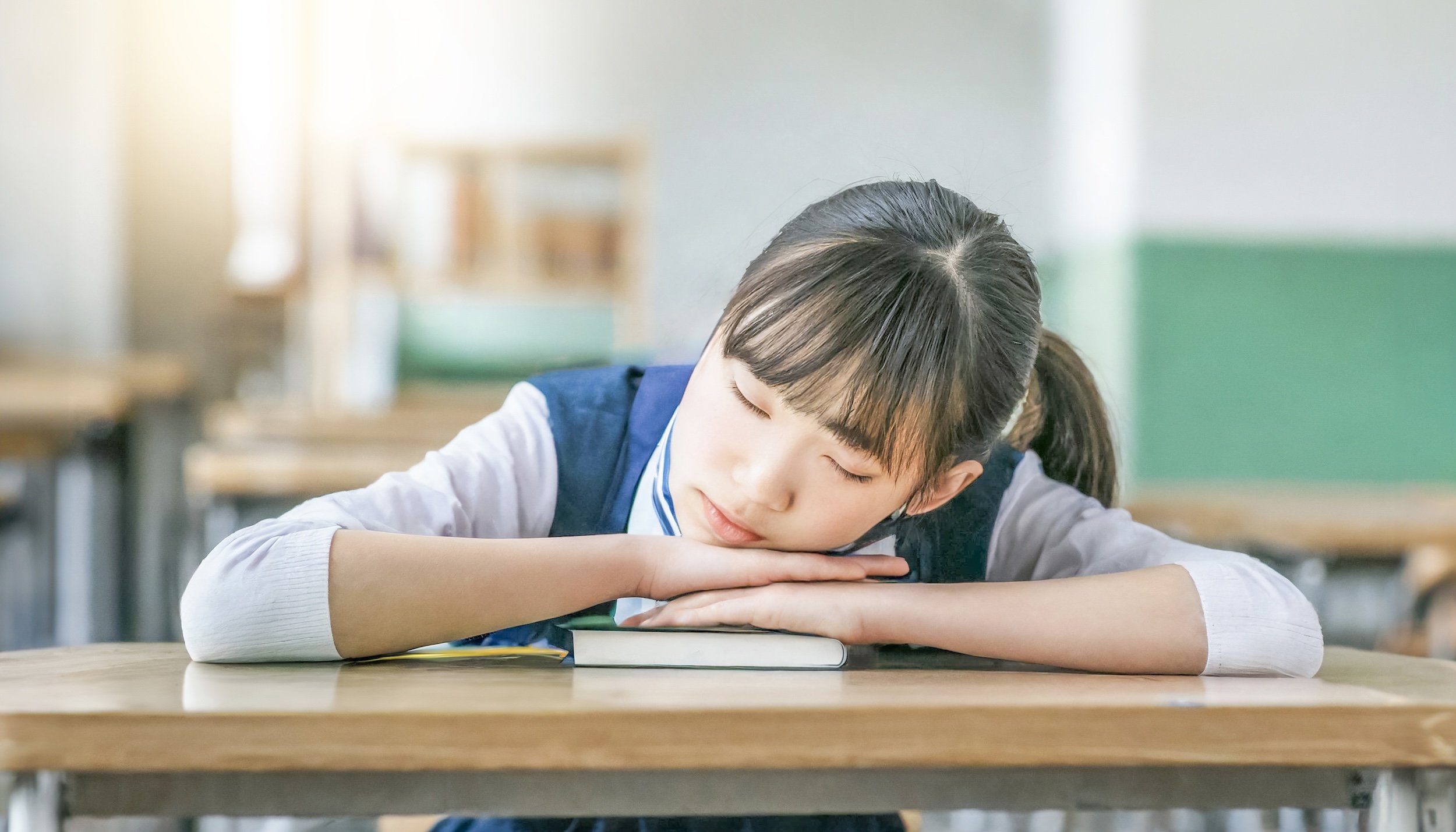 「眠れない人しかわからないことは何?」で出てきた、「新聞配達のカブの音が聞こえたときの絶望感」に並んで納得しかない回答・ベスト3