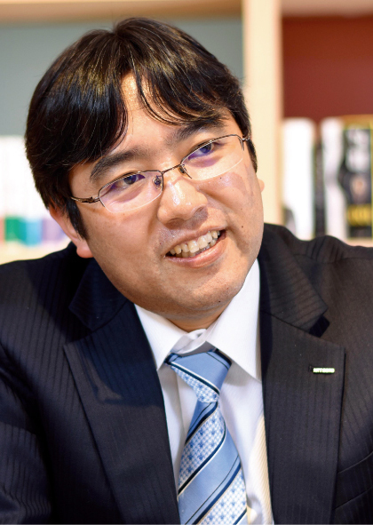 NTTデータ