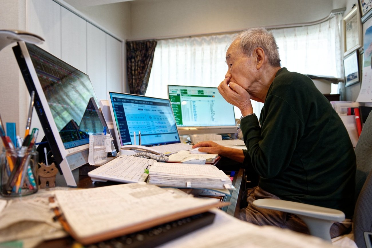 【株式投資】資産20億円の87歳現役トレーダー・シゲルさんが参考にしている「新値足」とは？