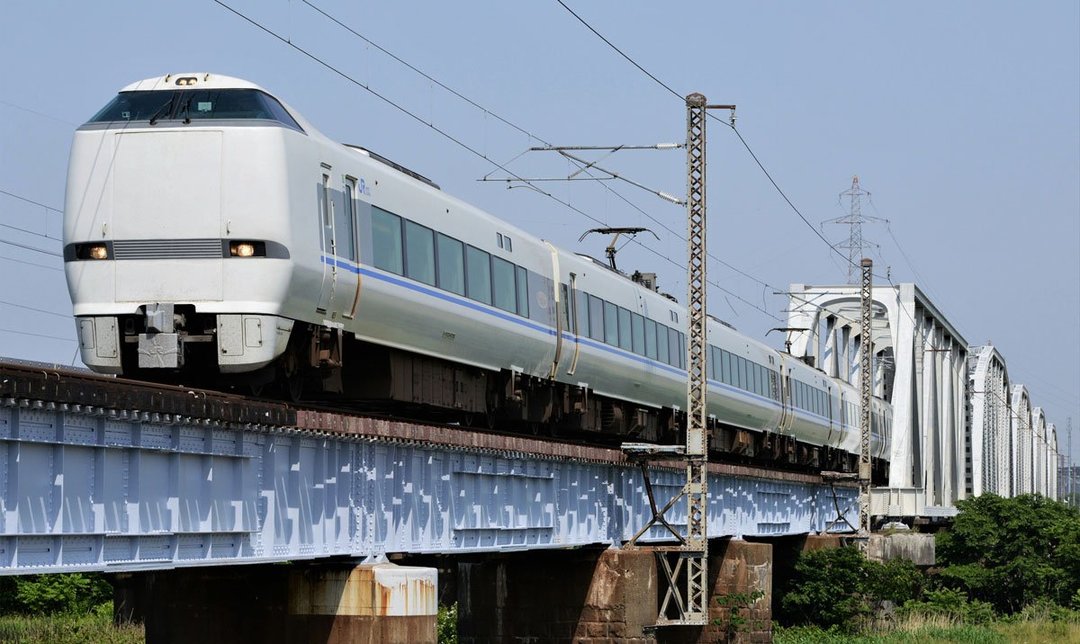 読めば読むほどおもしろい 鉄道の雑学