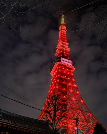 東京タワー春節のライトアップ