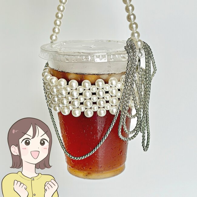 コーヒーやフラペチーノを手ぶらで持てて感動…！3COINSの「天才が考えたアイテム」荷物が多い日に大助かりです！《購入レビュー》