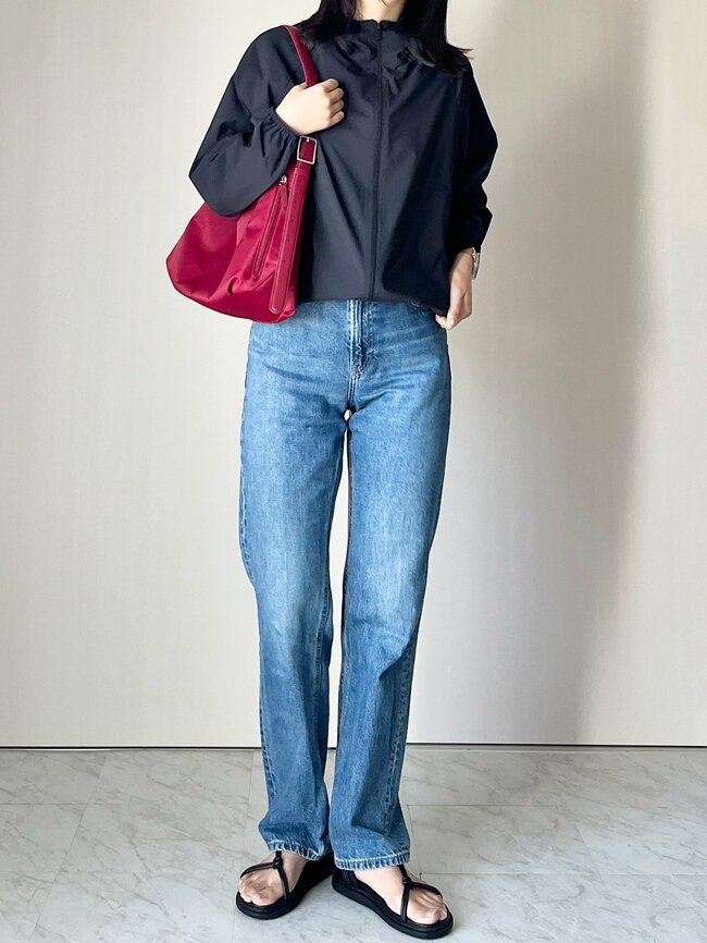 「3枚持ってます」「毎日使い倒したい」ユニクロの“着る日焼け止め”が軽くて着心地がいい…！「カバンに常備できるのが嬉しい」