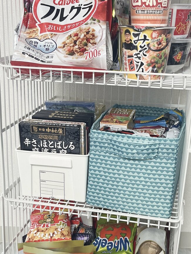 キッチンのごちゃごちゃが片付いた!カインズの「自由に組み合わせられるラック」省スペースに収納を増やせて嬉しい!