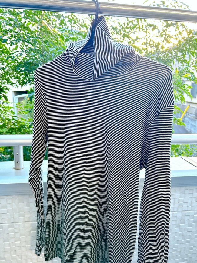 「冬の間はこればかり着てしまう」無印良品の“1490円トップス”がマフラーいらずの暖かさ！「値段以上の質」「全てがちょうどいい！」