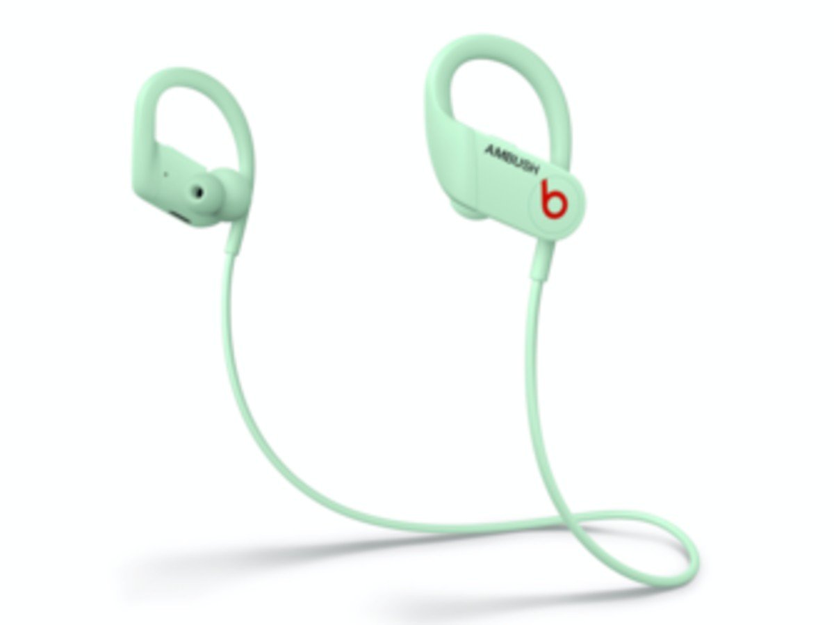 Beats AMBUSH レア　限定　別注　ワイヤレスイヤホン ミントグリーン BeatsとAMBUSH、Apple H1チップを搭載するグローインザダーク仕様の