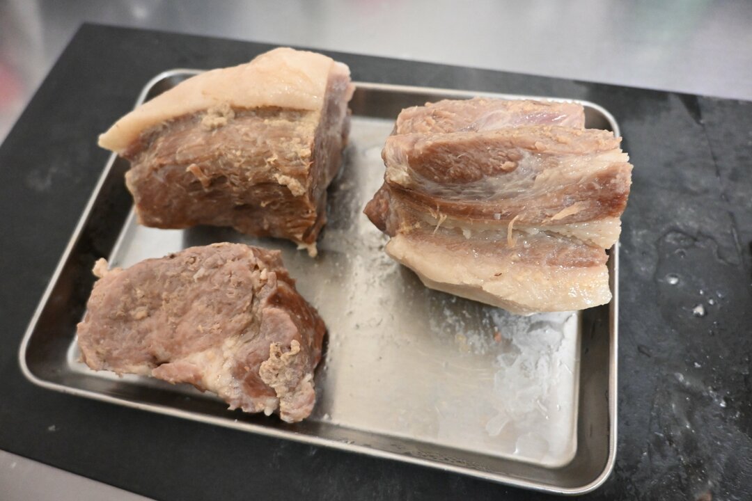 コンビニ飯ばかりの人に伝えたい「世界一簡単な肉料理」