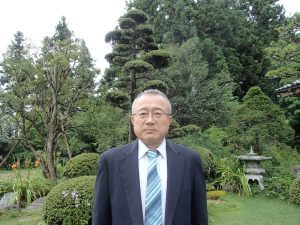 故郷の生き残りを懸け、しがらみを打ち砕けるか?<br />無風の弥彦村長選に36年ぶりの嵐を呼ぶ元新聞記者