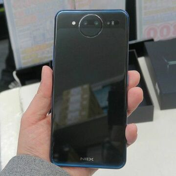 両面ディスプレー搭載スマホ「NEX Dual Display」が日本上陸!