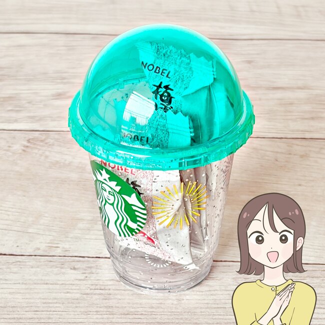 【スタバ】「つい買っちゃった」「花火柄かわいい」夏限定の“夜空みたいなミニカップ＆ポーチ”ドリンク券付きで嬉しすぎる！《購入レビュー》