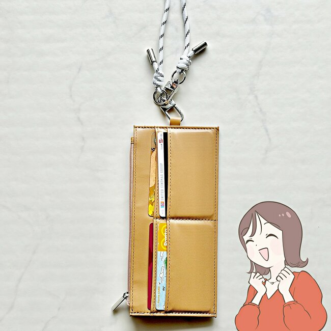 カードや診察券が40枚入った…！ダイソーの「ぺたんこ財布」現金やカードをコンパクトに持ち歩けて嬉しい！