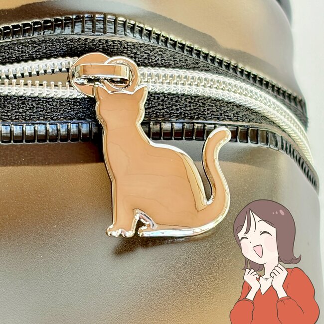 お薬が146錠も入った…！スターバックスの「黒ねこポーチ」可愛すぎるし、ガバッと開いて使いやすい！《購入レビュー》